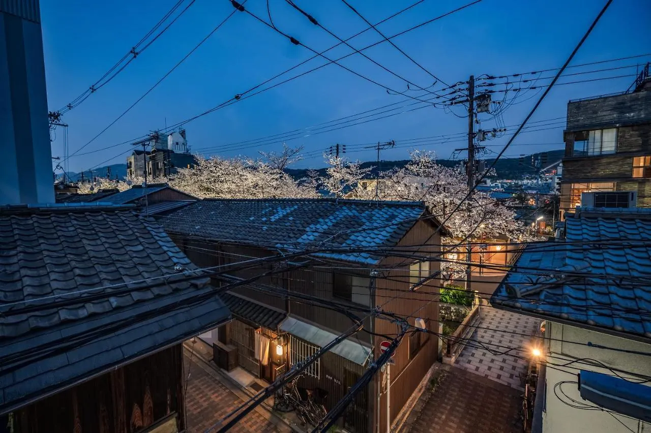 فيلا 樺屋 四条高瀬川 Kabaya Shijo Takasegawa كيوتو 0*,
